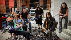 imagen de SONS OF APOLLO el nuevo proyecto musical de Mike Portnoy .