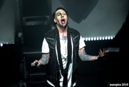 imagen de Marilyn Manson dejó a los fanáticos de Nueva York pidiendo un reembolso tras abandonar el escenario.