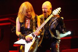 imagen de Rob Halford defiende la decisión de Judas Priest de no pedirle al ex guitarrista KK Downing que regrese a la banda.