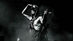 imagen de según Nergal el Próximo Álbum de BEHEMOTH contará con un sonido más orgánico, pero aún muy llamativo y muy agresivo.