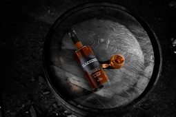 imagen de Metallica anuncia su propia marca de Whisky