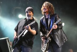 imagen de Guitarrista de Soundgarden desestima teorías conspirativas en muerte de Chris Cornell